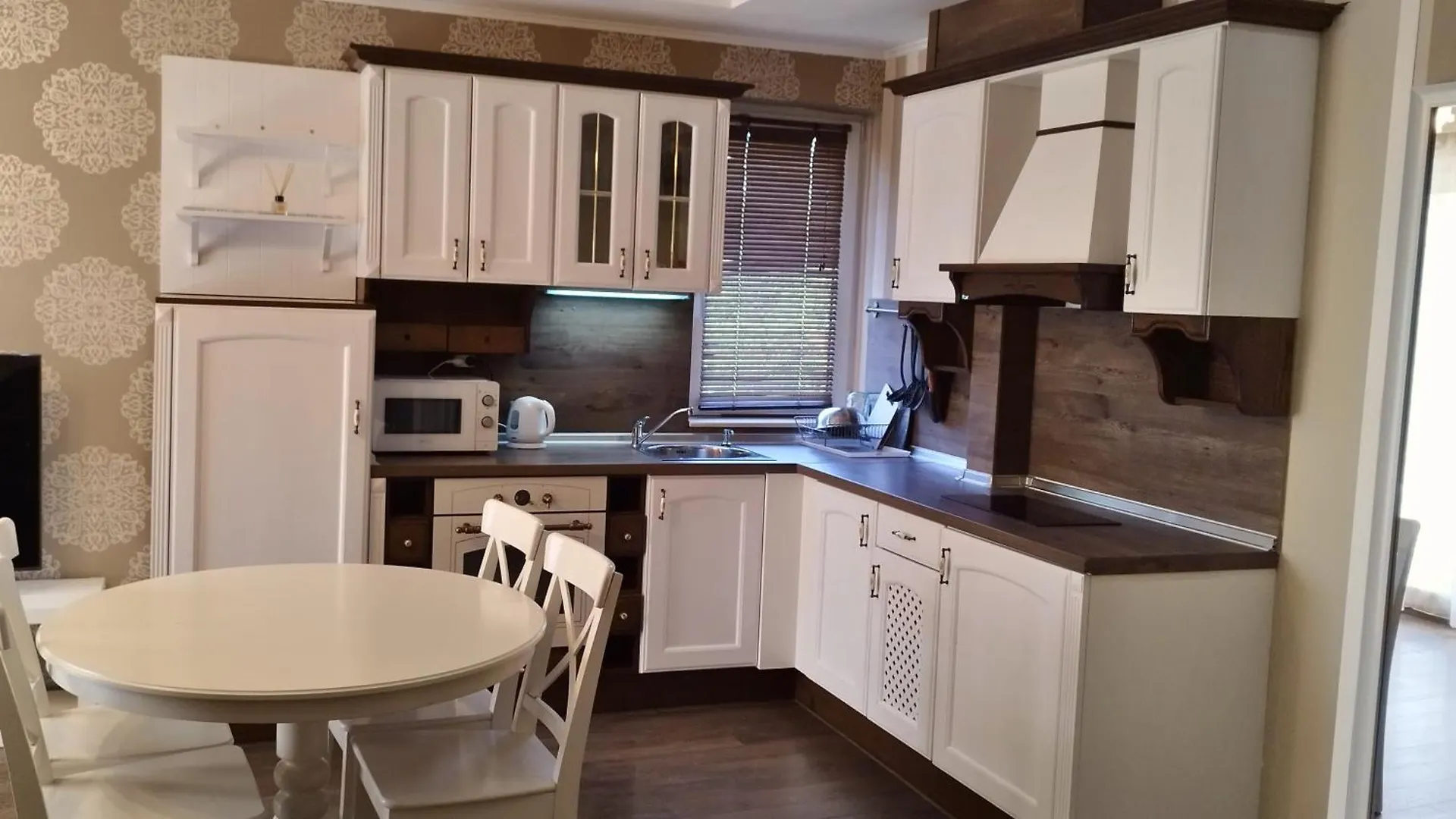 Peaceful Three-Bedroom In Briz, Varna By Flat Mаnаger Appartement